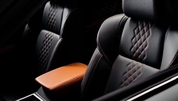 2023 Outlander PHEV | Sunset Mitsubishi in Auburn WA